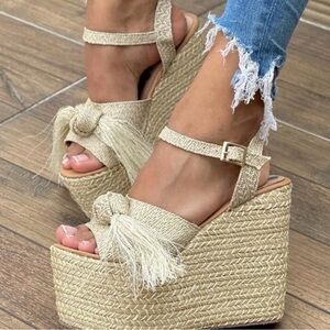 Stylish Cream Wedge Sandals